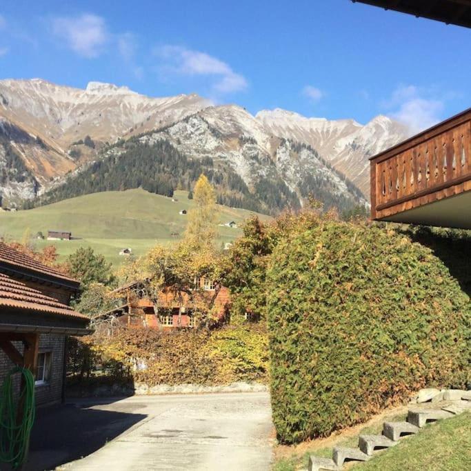 Cozy Apartment In The Heart Of The Alps Chateau-d'Oex Exterior photo
